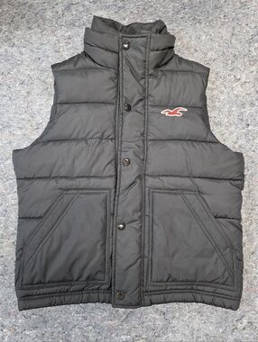Hollister Men's Navy Quilted Puffer Vest Like New Large